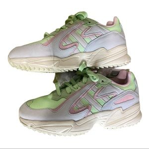 Adidas Torsion Men’s 6 Women’s 7.5